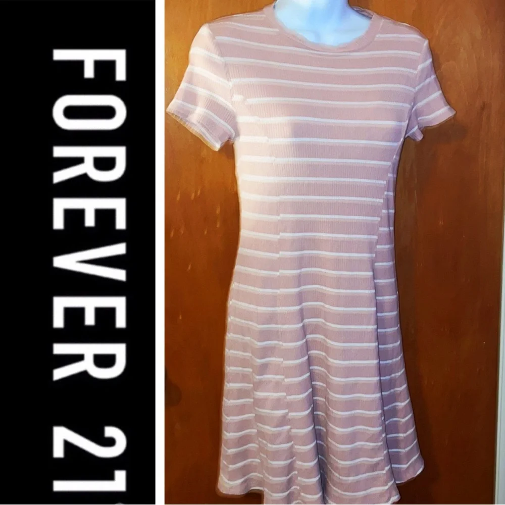 🚫SOLD🚫 Stripe Dress 💗 - Picture 2 of 12